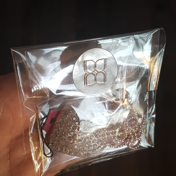 250 pcs BCBG Stickers Rare Gold Stickers 1" in. - Picture 8 of 10